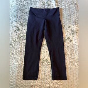 Lululemon 7/8 length leggings navy blue size 4- some wear see pics